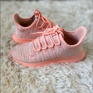 Adidas tubular shadow’s orange/coral size 4y